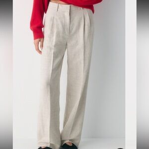Aritzia The Effortless Pant
High-waisted wide-leg linen pants